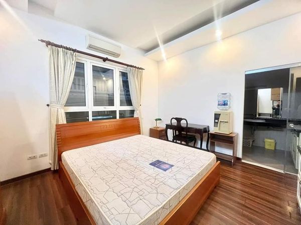 Cho thuê CHDV cao cấp, full nội thất mặt phố vip Mai Hắc Đế. - Toà nhà 7 tầng thiết kế 12 căn hộ