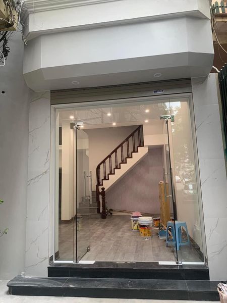 Cho thuê nhà Mới Đẹp Hoàng Hoa Thám, Ba Đình 50m x 4T oto 25tr Thiết kế 3PN 4WC Tầng 1 kinh doanh