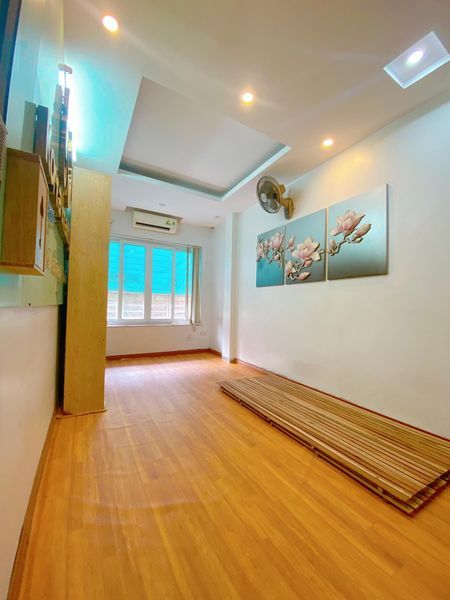 Cho thuê nhà nguyên căn tại Trường Chinh Diện tích: 25m2 x 4 tầng 3 phòng ngủ