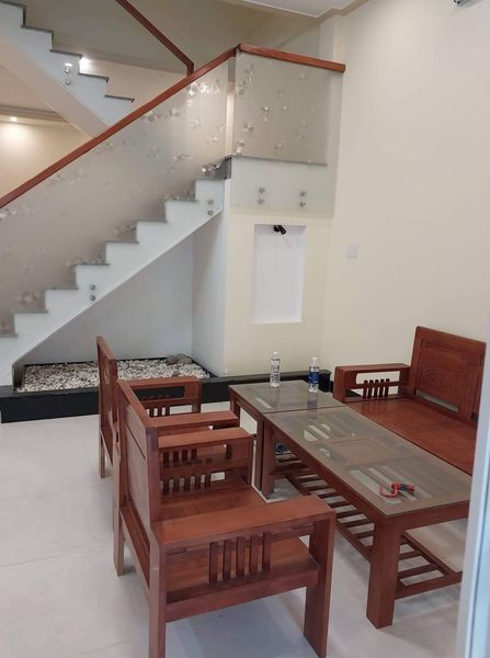 Kẹt tiền bán nhà 3 tầng còn mới khu dân cư Lộc Phát 3, Phường Nghĩa Chánh, Tp Quảng Ngãi.