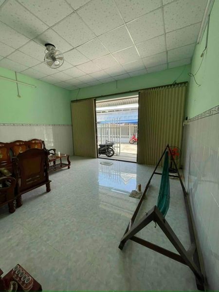 Bán nhà hẻm xe hơi đường Huỳnh Tấn Phát, P. Vĩnh Hiệp, TP. Rạch Giá.