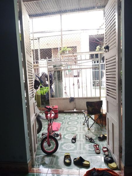 Bán nhà cấp 4 gác lửng kiệt 51 Tôn Đản vị trí ngay đầu đường. kiệt đẹp giá sụp hầm