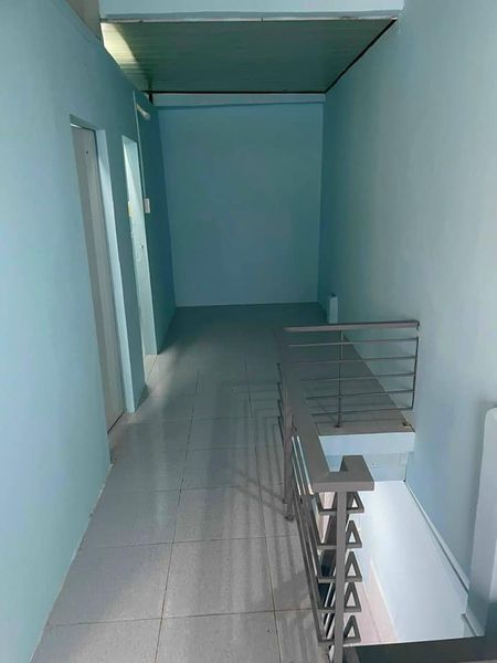 Nhà 1 trệt 1 lầu gỗ gần Lý Thái Tổ nối dài 50m, Mỹ Phước. Hẻm cặp rạch Cái Sơn