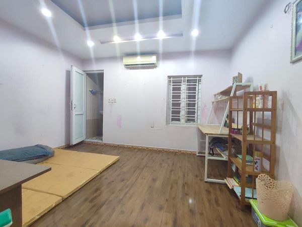 Nhà đẹp phân lô trung tâm Lê Chân, Thiên Lôi phố hướng Đông nam thoáng mát, diện tích lớn 60m2