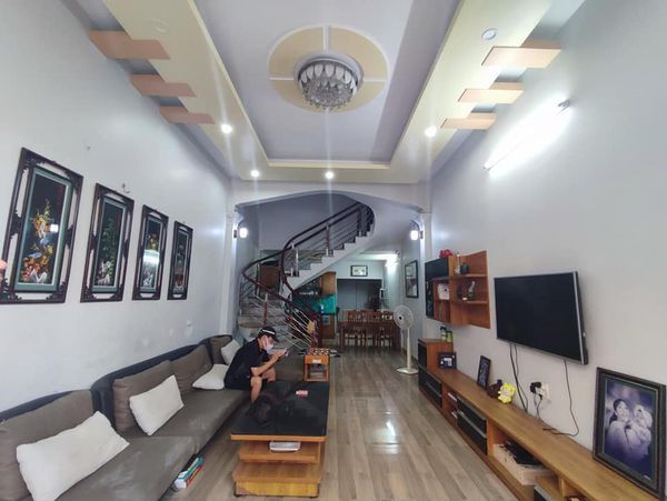 Nhà đẹp phân lô trung tâm Lê Chân, Thiên Lôi phố hướng Đông nam thoáng mát, diện tích lớn 60m2