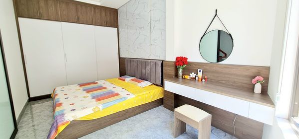 Bán nhà 3 tầng Hà Lầm 🙈🙈 .☘Nhà xây theo kiểu hiện đại full cửa kính các phòng