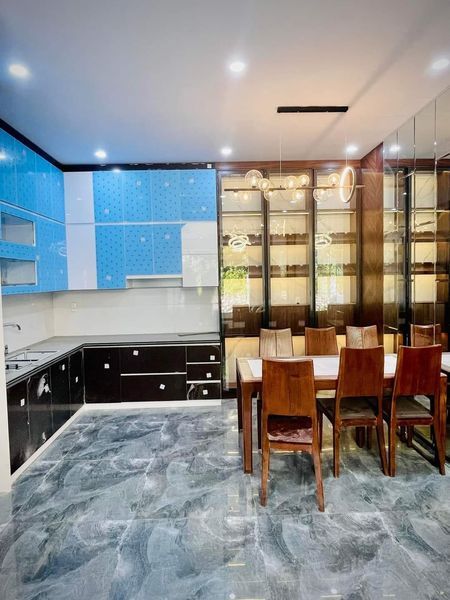 Chính chủ bán nhà 3 tầng Hà lầm Diện tích 75m2 Hướng Đông nam