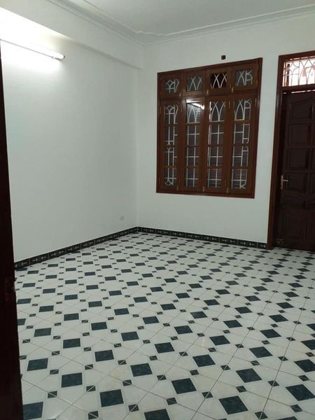 Cho thuê Phân Lô Khuất Duy Tiến DT 60m2 x 5 tầng, ô tô tránh, 18 triệu/ tháng