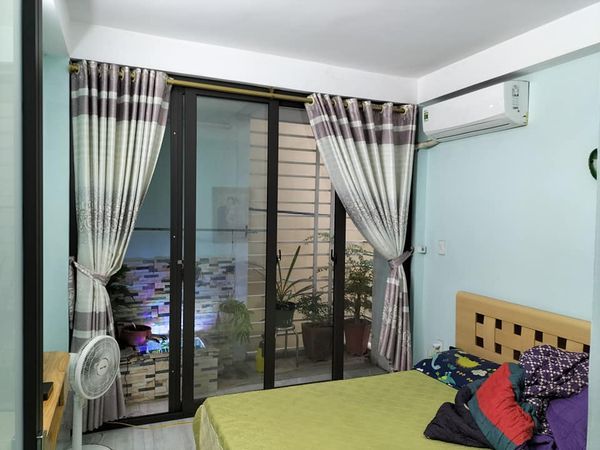 Vợ chồng giáo viên gửi bán căn nhà 3 tầng diện tích 38m2 nhà dân xây độc lập