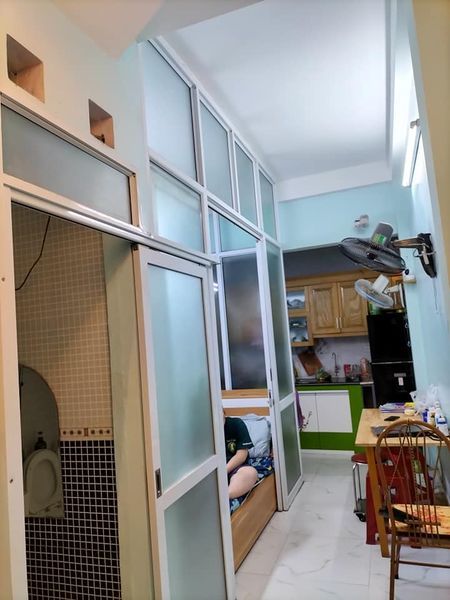Vợ chồng giáo viên gửi bán căn nhà 3 tầng diện tích 38m2 nhà dân xây độc lập