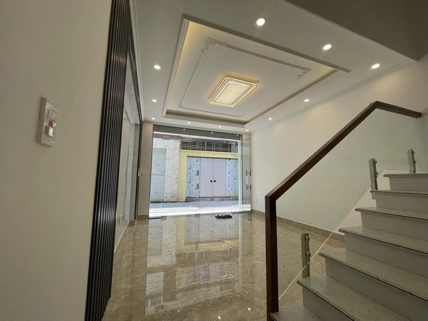 Bán nhà mặt ngõ ô tô tránh nhau tại Khúc Thừa Dụ 2 - Thiên Lôi - Quận Lê Chân - TP. Hải Phòng