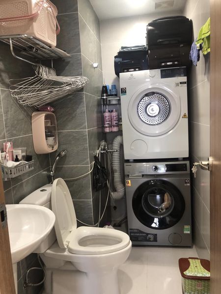 Chính chủ em chuyển công tác ra Hà Nội cần bán căn chung cư 2 phòng ngủ, 2 Wc