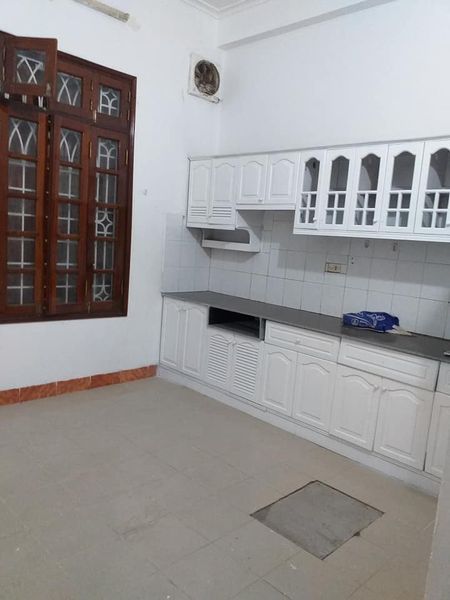 Cho thuê Phân Lô Khuất Duy Tiến DT 60m2 x 5 tầng, ô tô tránh, 18 triệu/ tháng