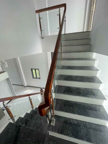 Cần bán gấp căn nhà Như hình 100%. Địa chỉ Xã bình chánh huyện bình chánh