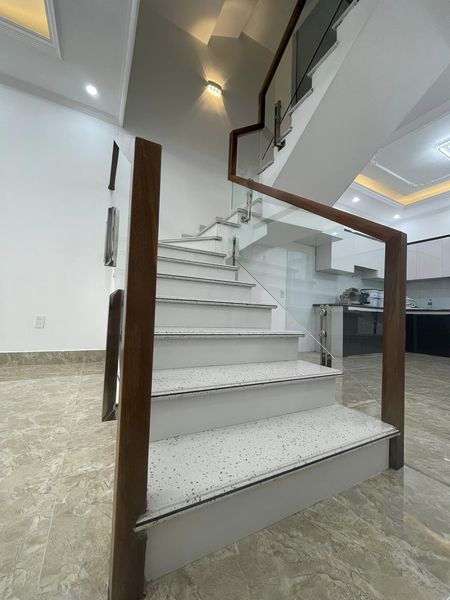 Bán nhà mặt ngõ ô tô tránh nhau tại Khúc Thừa Dụ 2 - Thiên Lôi - Quận Lê Chân - TP. Hải Phòng