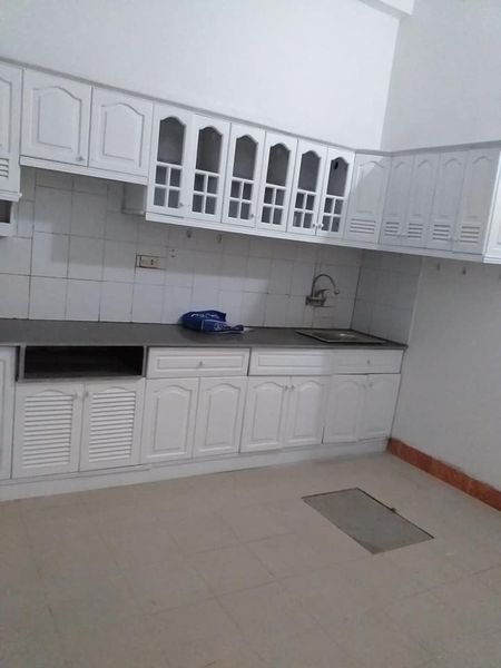 Cho thuê Phân Lô Khuất Duy Tiến DT 60m2 x 5 tầng, ô tô tránh, 18 triệu/ tháng