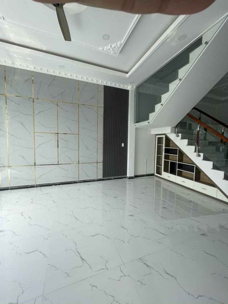 Cần bán gấp căn nhà Như hình 100%. Địa chỉ Xã bình chánh huyện bình chánh
