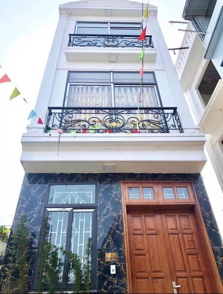 Cần bán gấp 49m2, mt 3,5m vuông đét, full thổ cư, sđcc. Đường trc đất rộng gần 4m