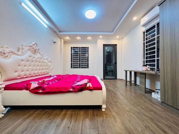 Bán nhà Thụy Khuê-45m2- 5.1 tỷ- 2 mặt thoáng thoáng trước sau -15m ra ô tô-yên tĩnh