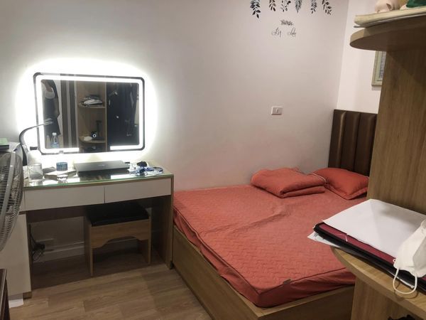 Chính chủ em chuyển công tác ra Hà Nội cần bán căn chung cư 2 phòng ngủ, 2 Wc