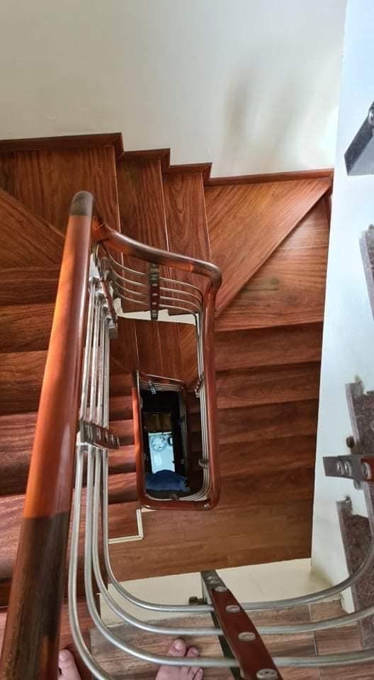 Bán nhà sổ đỏ tô hiệu, hà đông 6 tầng,4pn giá rẻ