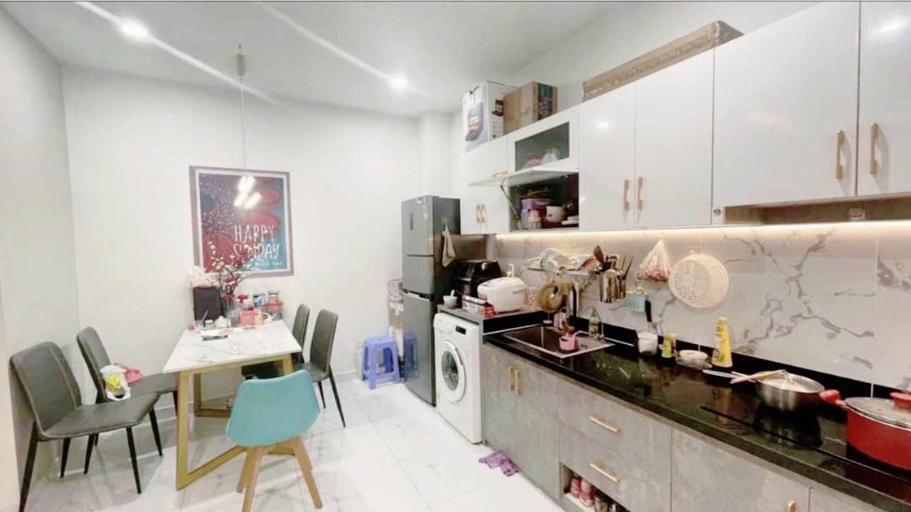 Bán nhà shr 32m2 2tang gần Lê Trọng Tấn , tặng full nt , 3 tỷ nhỉnh 0932030061