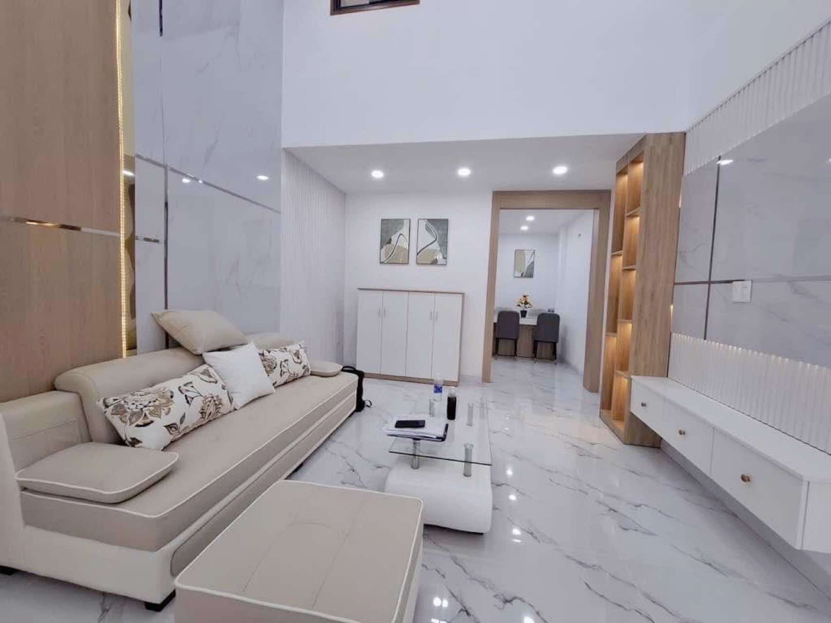 Nhà mới cấp4 có lửng 36m2 Quang Trung Gò Vấp - sát chợ Phạm Văn Bạch , hẻm 3 gác - 4 tỷ nhỉnh