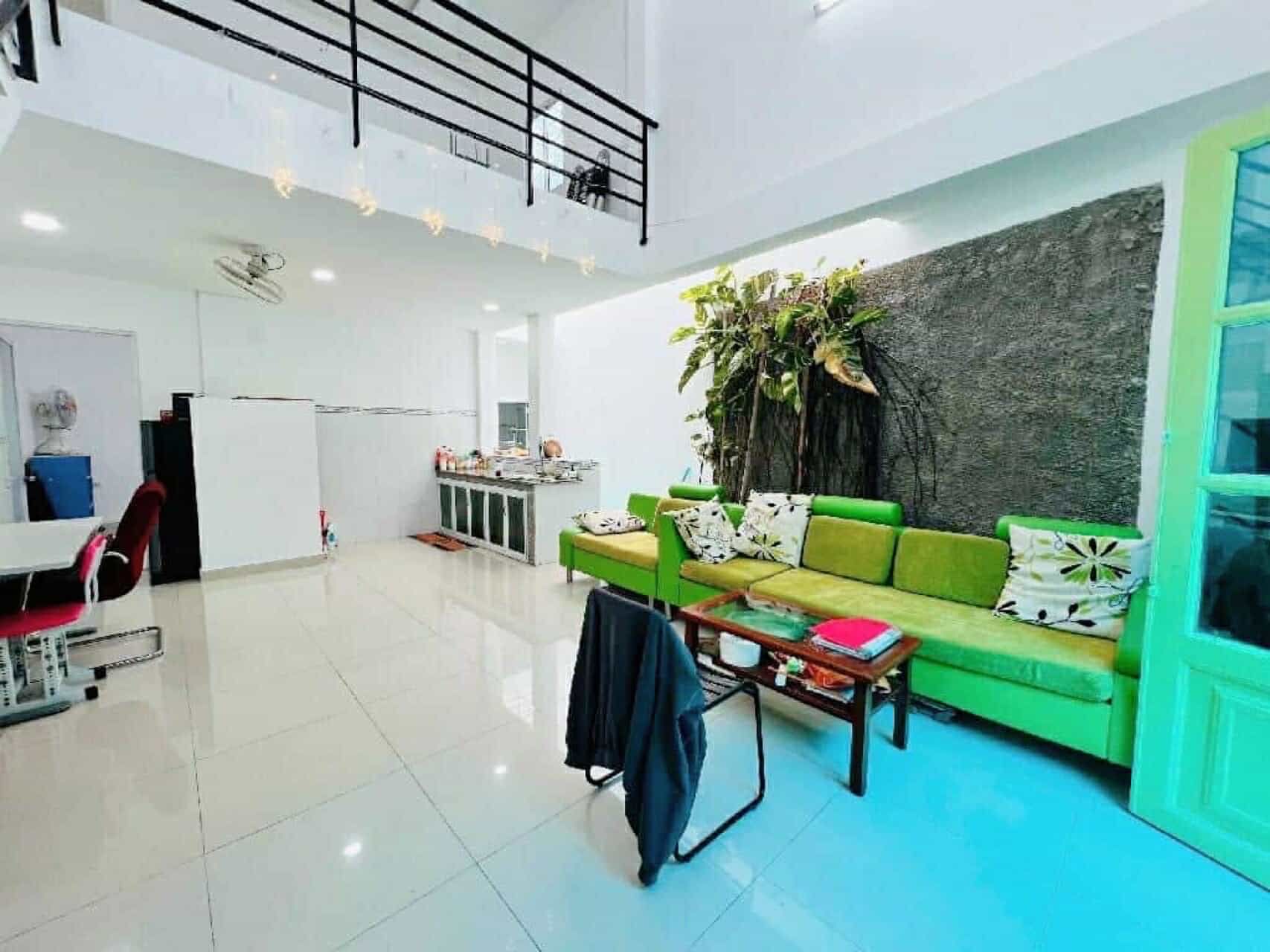 Bán nhà hxh cấp 4 có lửng full nt 70m2 Lâm Thị Hố Q12, sát Hiệp Thành City , nở hậu - 4 TỶ NHỈNH