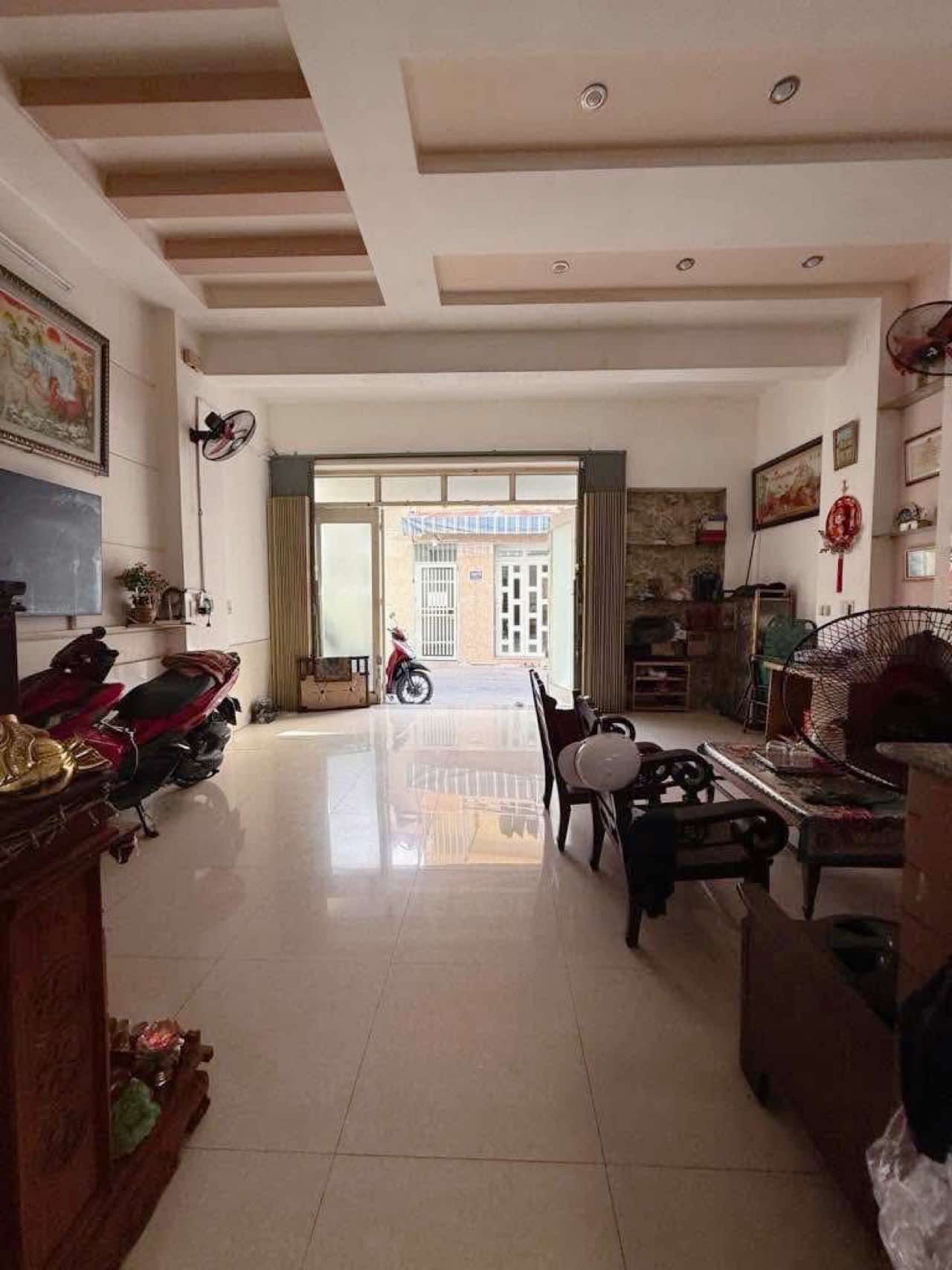 Bán nhà hxh thông 36m2-2tang Tân Chánh Hiệp 18 - Q12 , sát đại học GTVT- 4 tỷ nhỉnh 0932030061