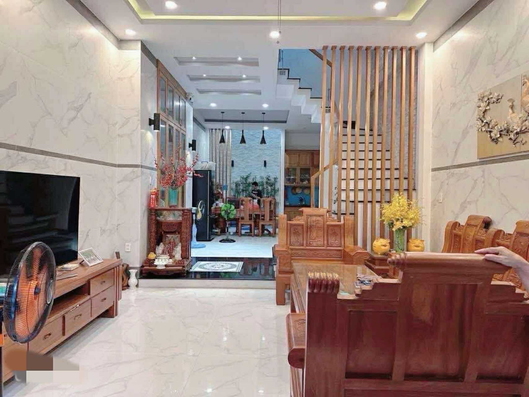 Bán nhà đường 6m thông 70m2-3tang Trần Thị Hè Q12 ,ngay sát Hiệp Thành City- 6 tỷ nhỉnh 0932030061
