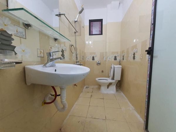 BÁN NHÀ TỨ HIỆP CẠNH CHI CỤC THUẾ THANH TRÌ 43 m x 4 tầng 2.8 tỷ