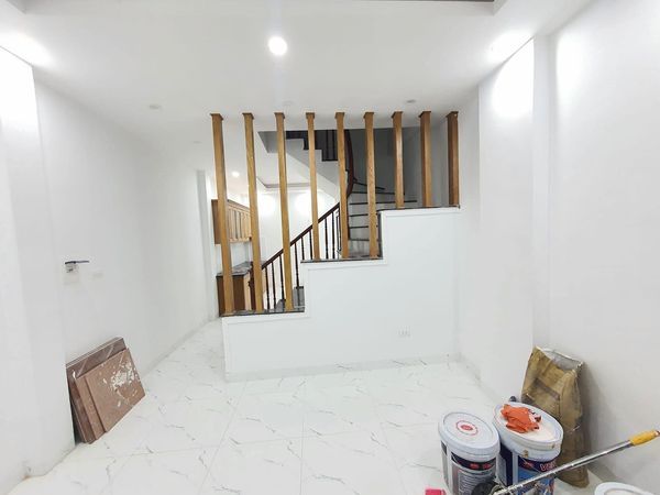 BÁN NHÀ TỨ HIỆP CẠNH CHI CỤC THUẾ THANH TRÌ 43 m x 4 tầng 2.8 tỷ