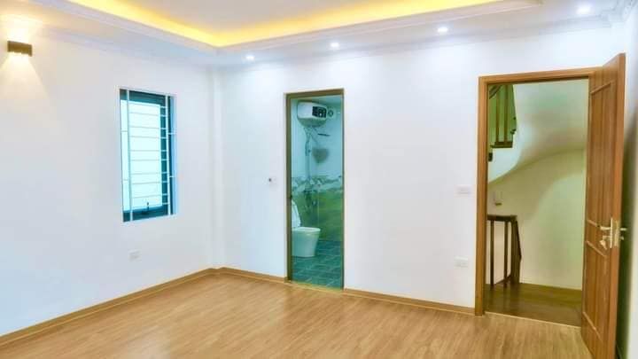 bán nhà ở An Dương Vương Tây Hồ diện tích 52m2 5 tầng MT 4.6m 6 Tỷ 660 Triệu