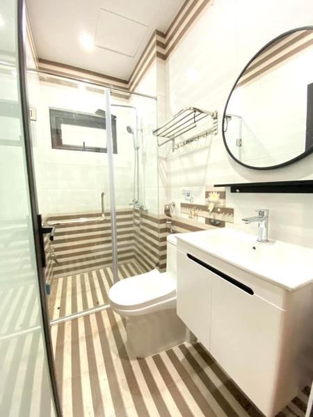 Nhà xây mới tinh - Lô góc - 2 mặt ngõ - 35m2 x5 Tầng 1 NHÀ RA MẶT PHỐ ĐẠI LA - CHỈ 5 TỶ