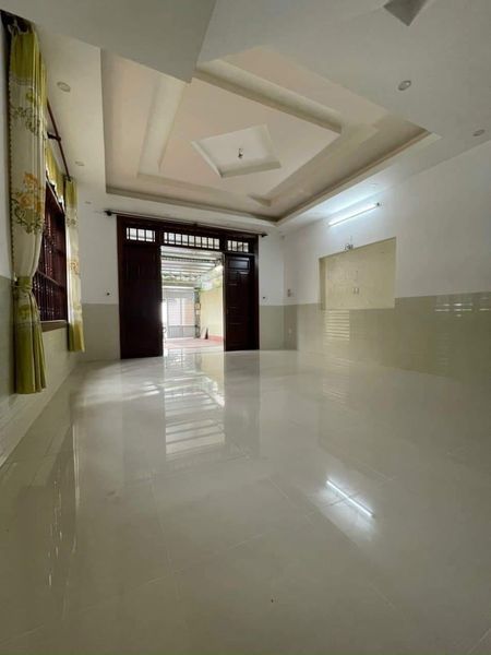 Bán nhà hẻm 2 xe hơi tránh nhau đường huyền trân công chúa p8, TP Vũng Tàu.