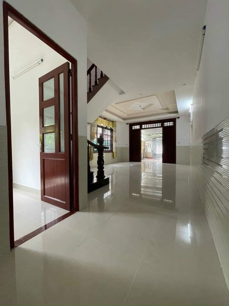 Bán nhà hẻm 2 xe hơi tránh nhau đường huyền trân công chúa p8, TP Vũng Tàu.