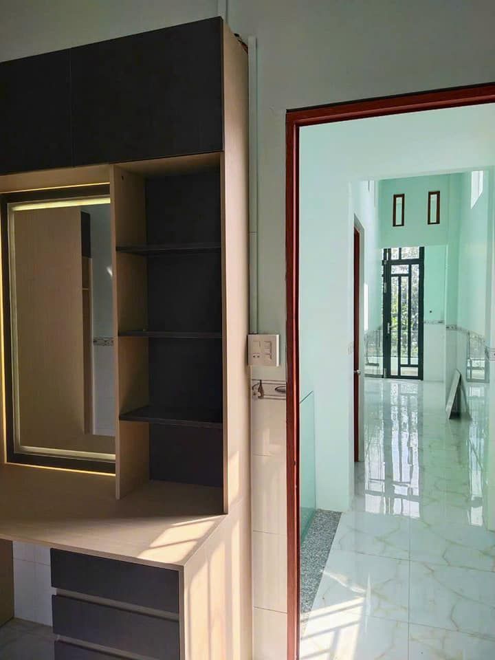 Bán nhà đẹp 1 lầu, đường cặp sông Cái Sao, Mỹ Thới, Long Xuyên.