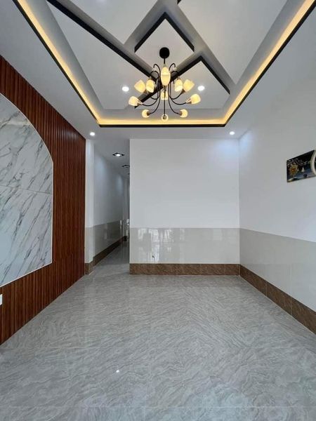 BÁN NHÀ CẤP 04 MỚI • Mới hoàn thiện, đường Mười Chức kdc Phường 05 tp Bạc Liêu.