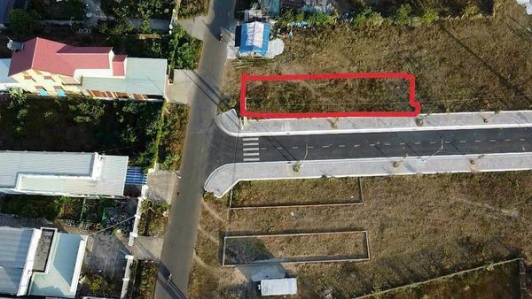 Ngợp Bank cần bán gấp lô góc 2 mặt tiền đường 14 Long Phước + trục chính dự án Hương Lộ 8