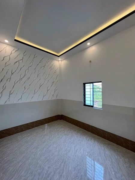 BÁN NHÀ CẤP 04 MỚI • Mới hoàn thiện, đường Mười Chức kdc Phường 05 tp Bạc Liêu.