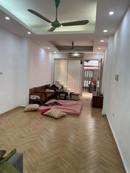 Cc cho thuê nhà riêng tầng 1 khu tt Lương Định Của, Đống Đa Hn.