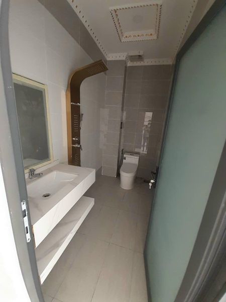 Bán nhà 1 trệt 1 lầu 144m2 Hoàn công đầy đủ ngay TT Thành phố Thuận An