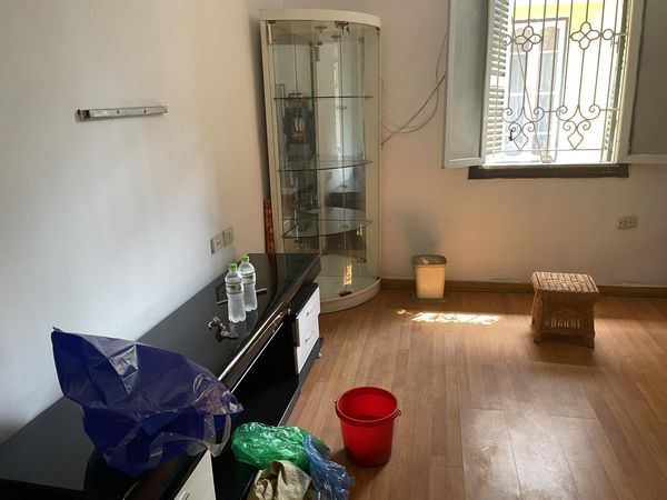 Chào mọi người bác mình có 1 nhà cho thuê. (Thuê cả nhà luôn) Số 4 Hòa Mã, Hai Bà Trưng, Hà Nôi.