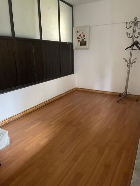 Chào mọi người bác mình có 1 nhà cho thuê. (Thuê cả nhà luôn) Số 4 Hòa Mã, Hai Bà Trưng, Hà Nôi.