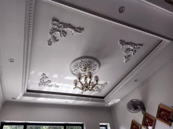 Bán nhà lầu mới xây 1 năm.giá rẻ. Thiết kế. hiện đại đẹp. (Đường thông) 5x43x60tc hướng Nam