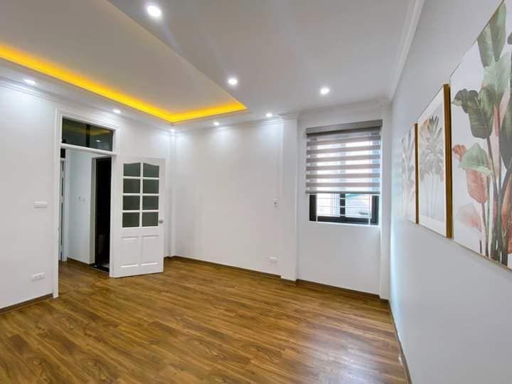 NHÀ NÉT QUÁ - ĐẸP LUNG LINH - FULL NỘI THẤT - Dt 35m2 , Mt 4m x 4 Tầng Ba Đình