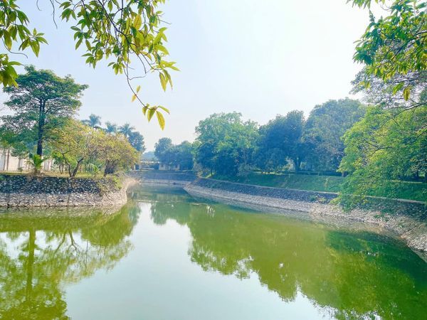 Chủ sang Mỹ định cư nên cần bán BIỆT THỰ NHÀ VƯỜN XỨNG TẦM ĐẲNG CẤP-Cách Sân golf Sky Lake 500m
