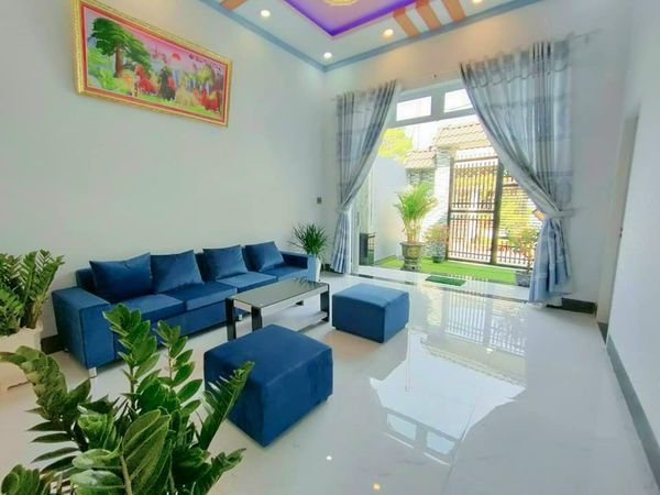 Cho thuê nhà C4 Nguyên Căn. Vị trí : kp3 - Gần Ủy Ban Phường. Trảng Dài