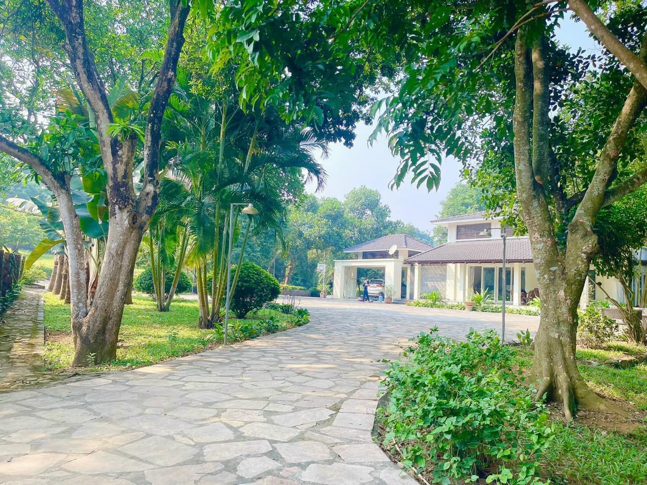 Chủ sang Mỹ định cư nên cần bán BIỆT THỰ NHÀ VƯỜN XỨNG TẦM ĐẲNG CẤP-Cách Sân golf Sky Lake 500m