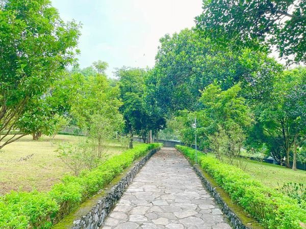 Chủ sang Mỹ định cư nên cần bán BIỆT THỰ NHÀ VƯỜN XỨNG TẦM ĐẲNG CẤP-Cách Sân golf Sky Lake 500m